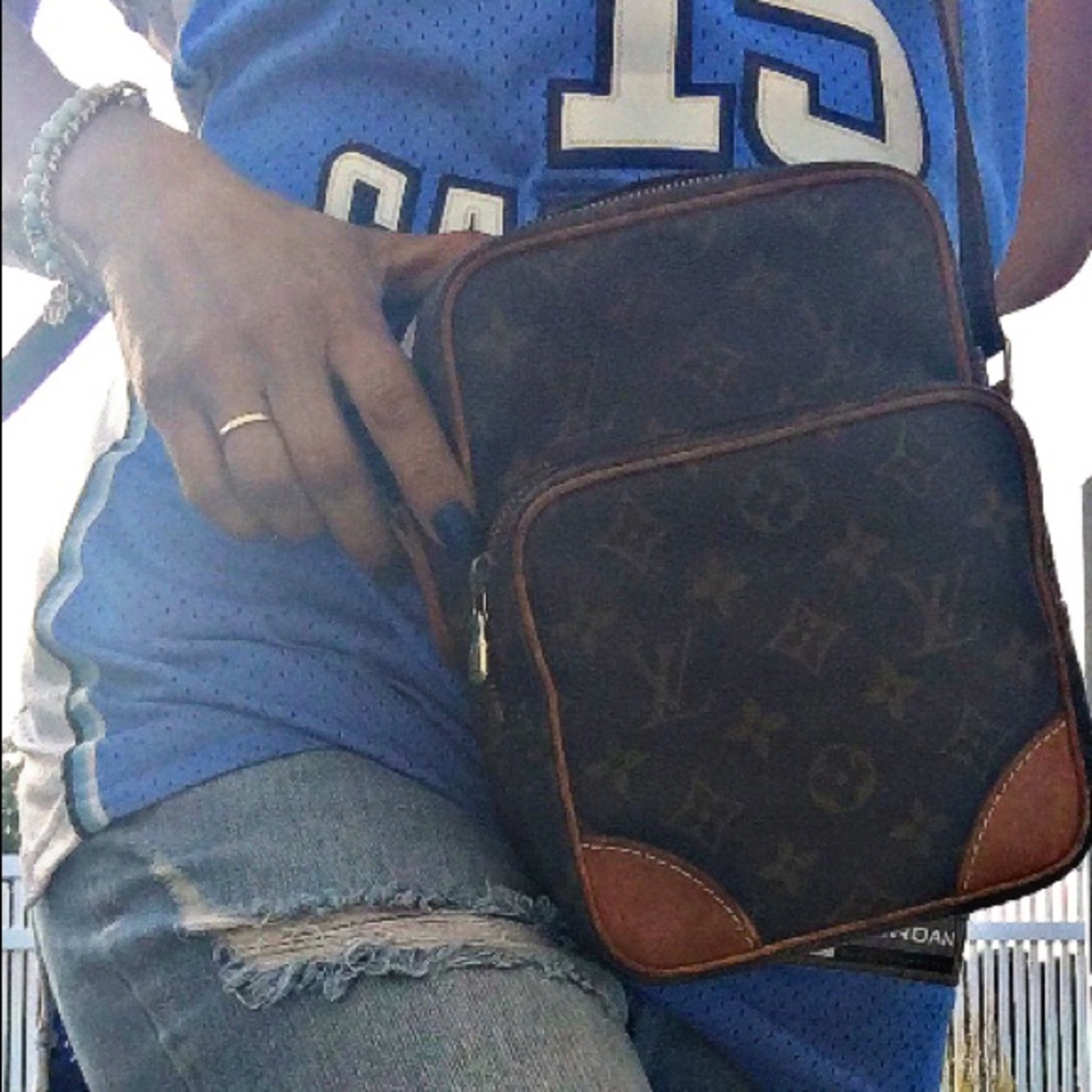 Louis Vuitton Cross Body Bag